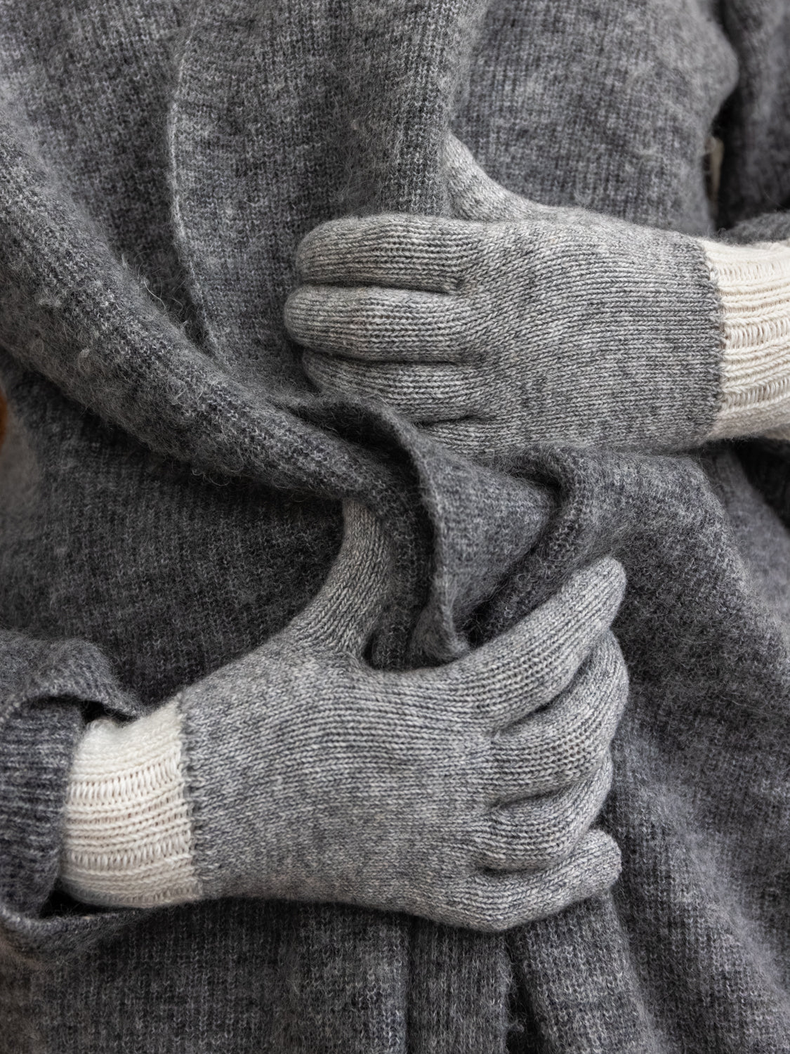 Recycled Wool Gloves - Light Grey