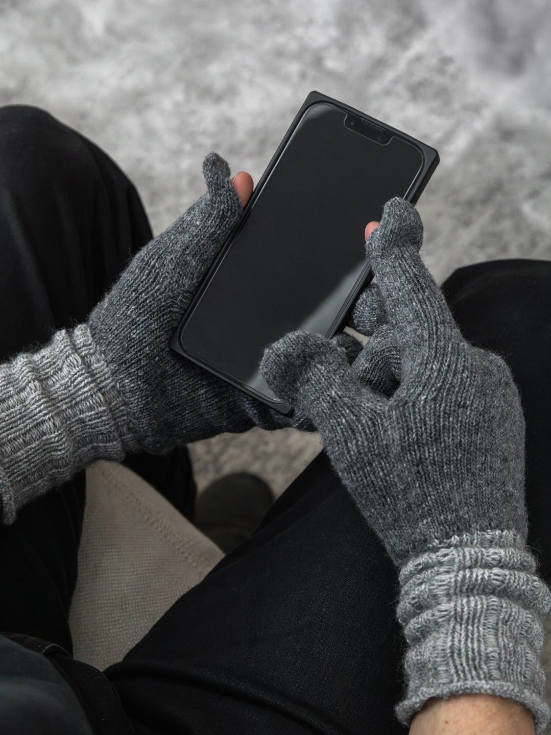 Recycled Wool Gloves - Charcoal