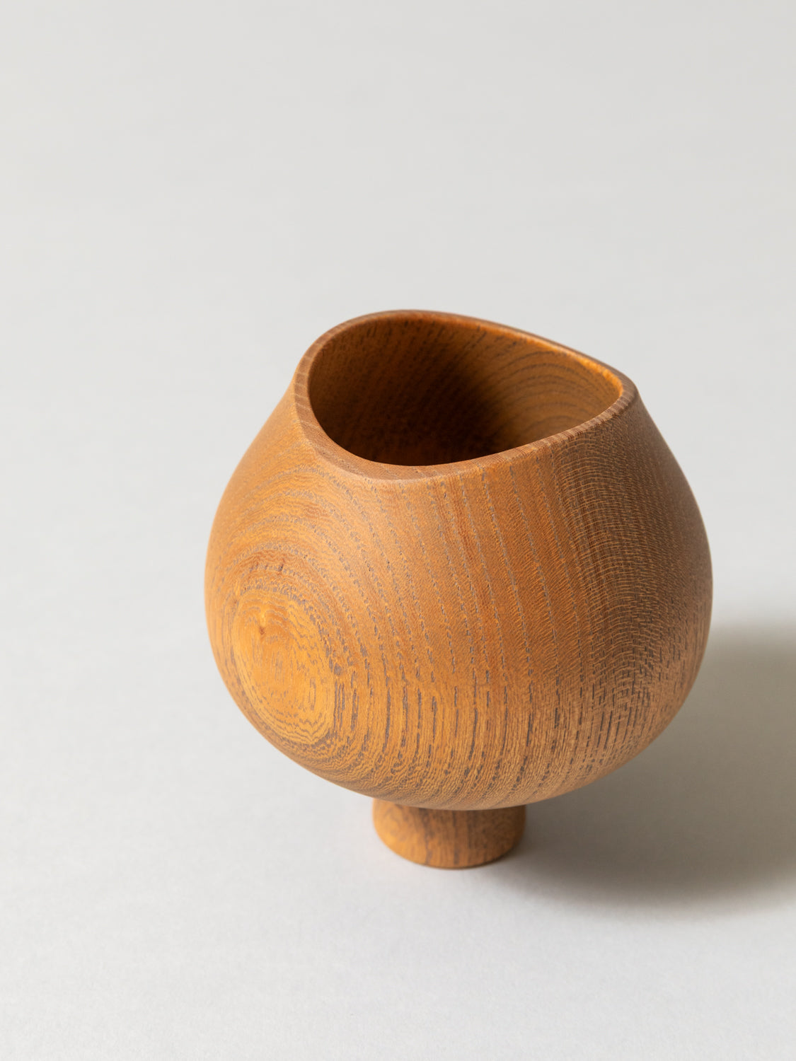 AEKA Object Footed Vase, Smoky Grey