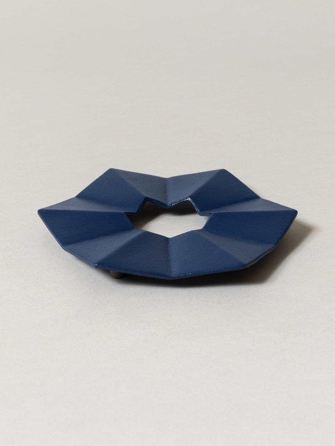 Iwachu Cast Iron Trivet - Origami Blue