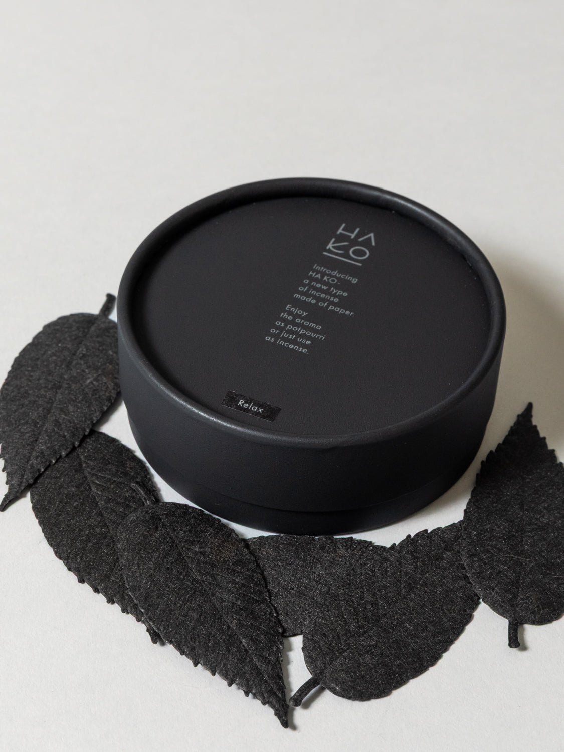 HA KO Paper Incense - Black, Set of 6