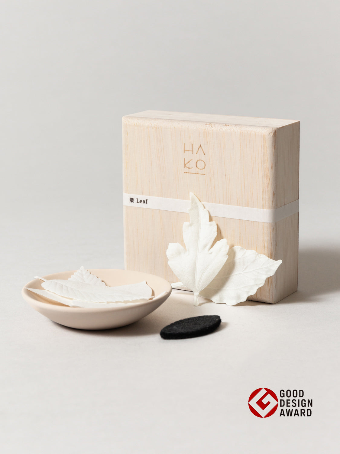 HA KO Paper Incense - Wooden Box Set of 6 With Incense Mat and Dish