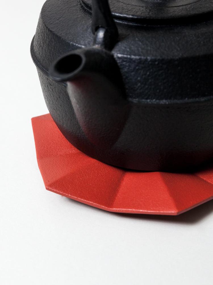 Iwachu Cast Iron Trivet - Origami Red