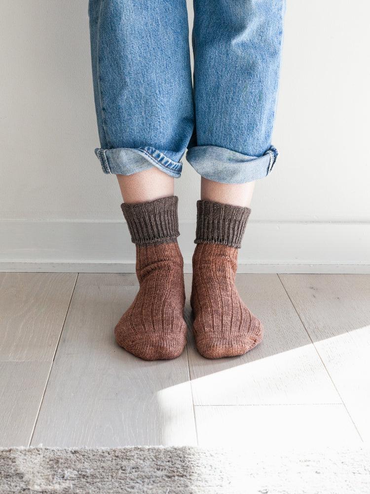 Wool Cotton Slab Socks, Brown - Rikumo