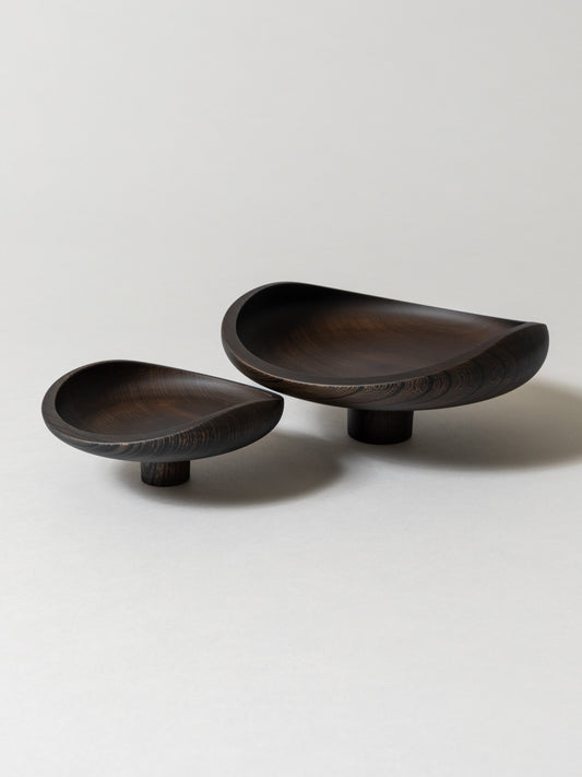 AEKA Object Footed Flat Bowl, Black