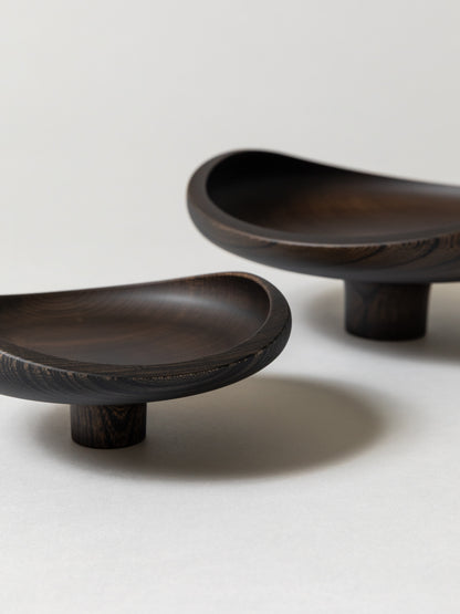 AEKA Object Footed Flat Bowl, Black