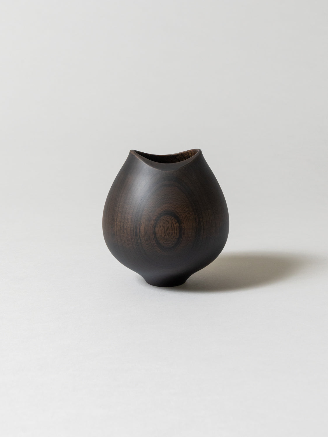 AEKA Object Footed Vase, Black