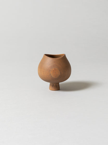 AEKA Object Footed Vase, Smoky Grey