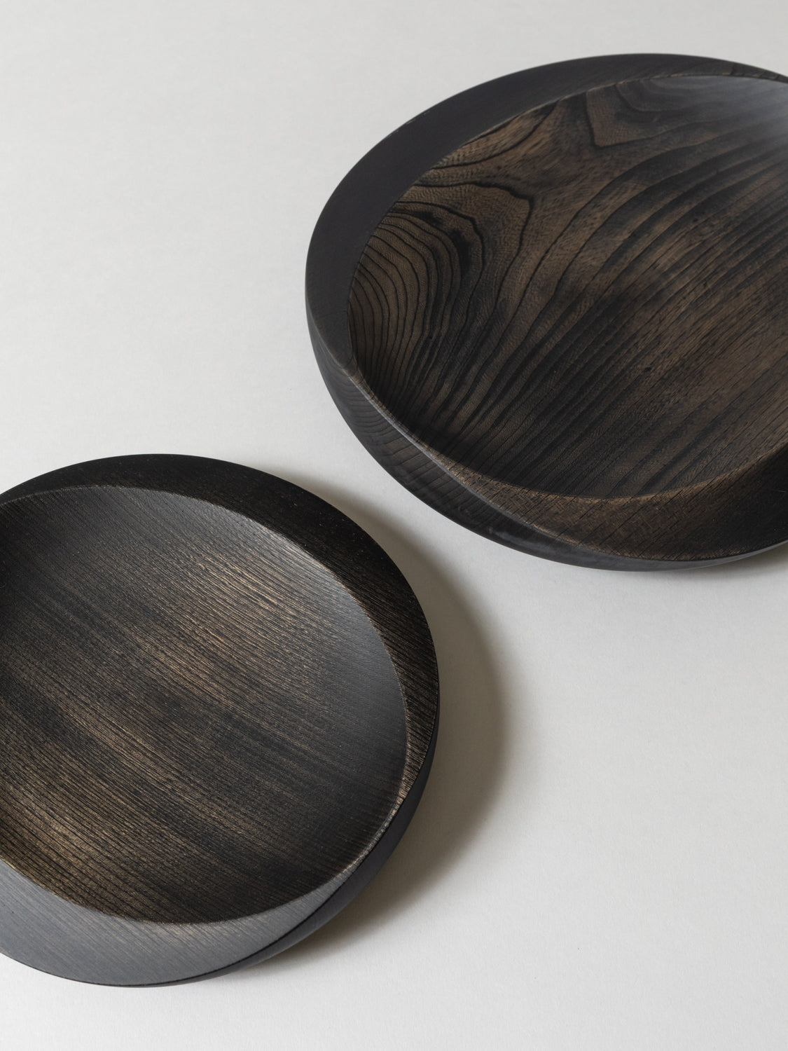 AEKA Object Thick Rim Plate, Black