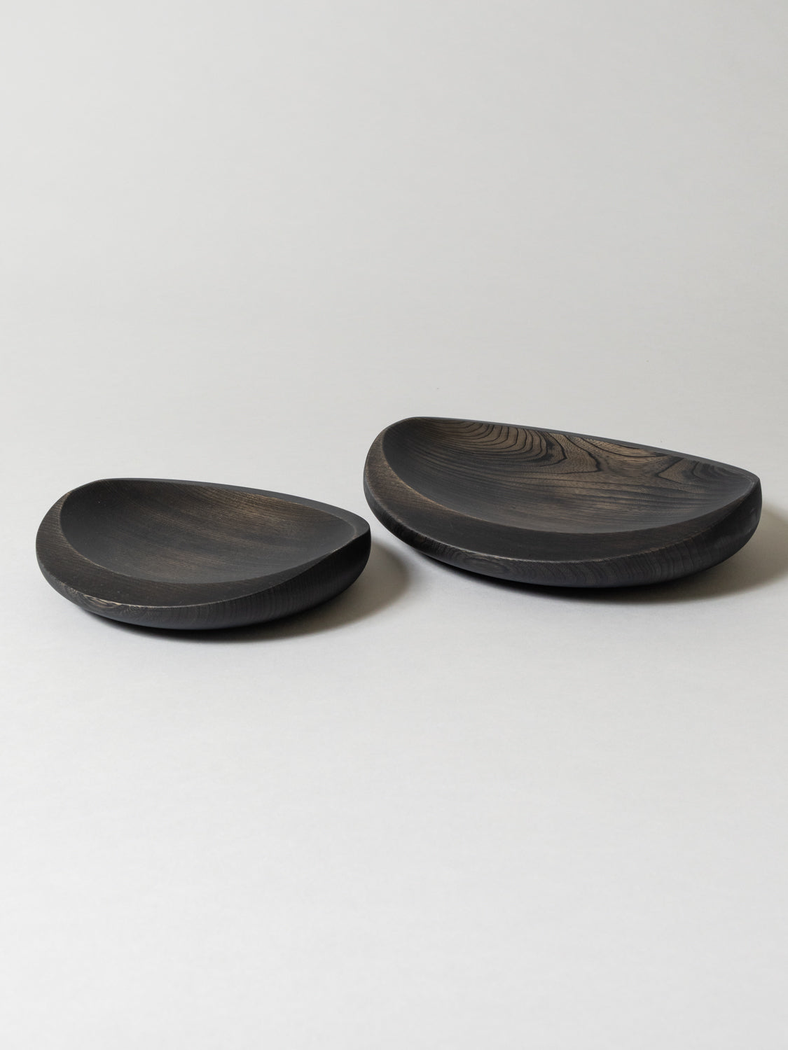 AEKA Object Thick Rim Plate, Black