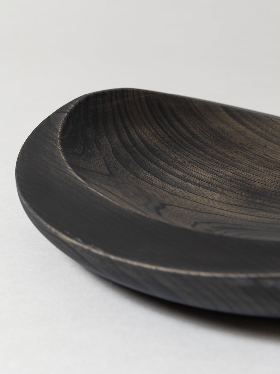 AEKA Object Thick Rim Plate, Black