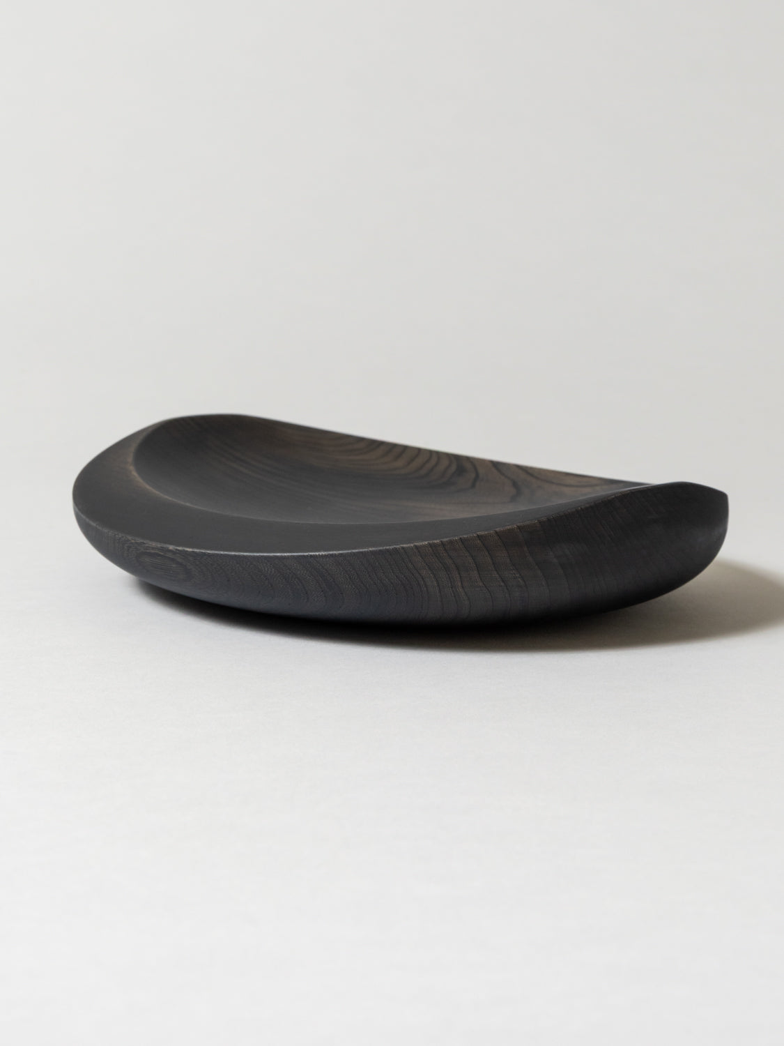 AEKA Object Thick Rim Plate, Black