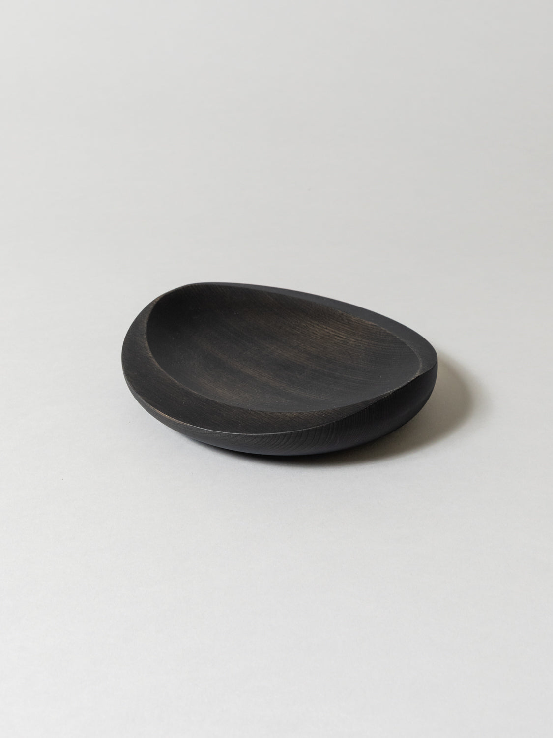 AEKA Object Thick Rim Plate, Black