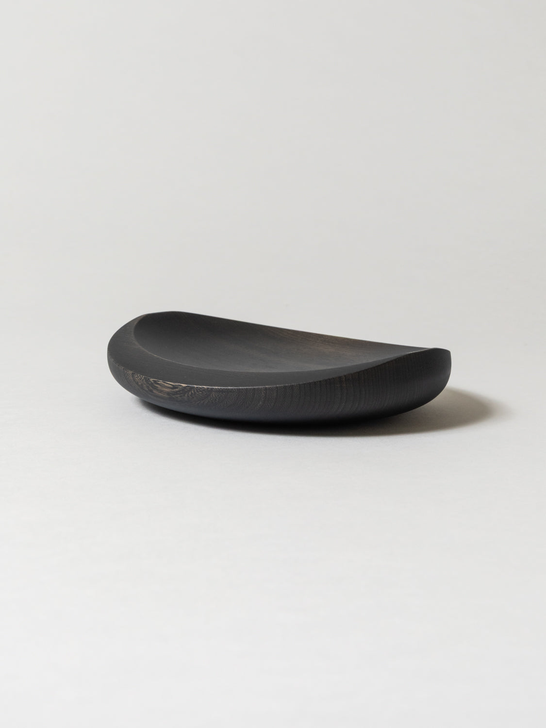 AEKA Object Thick Rim Plate, Black