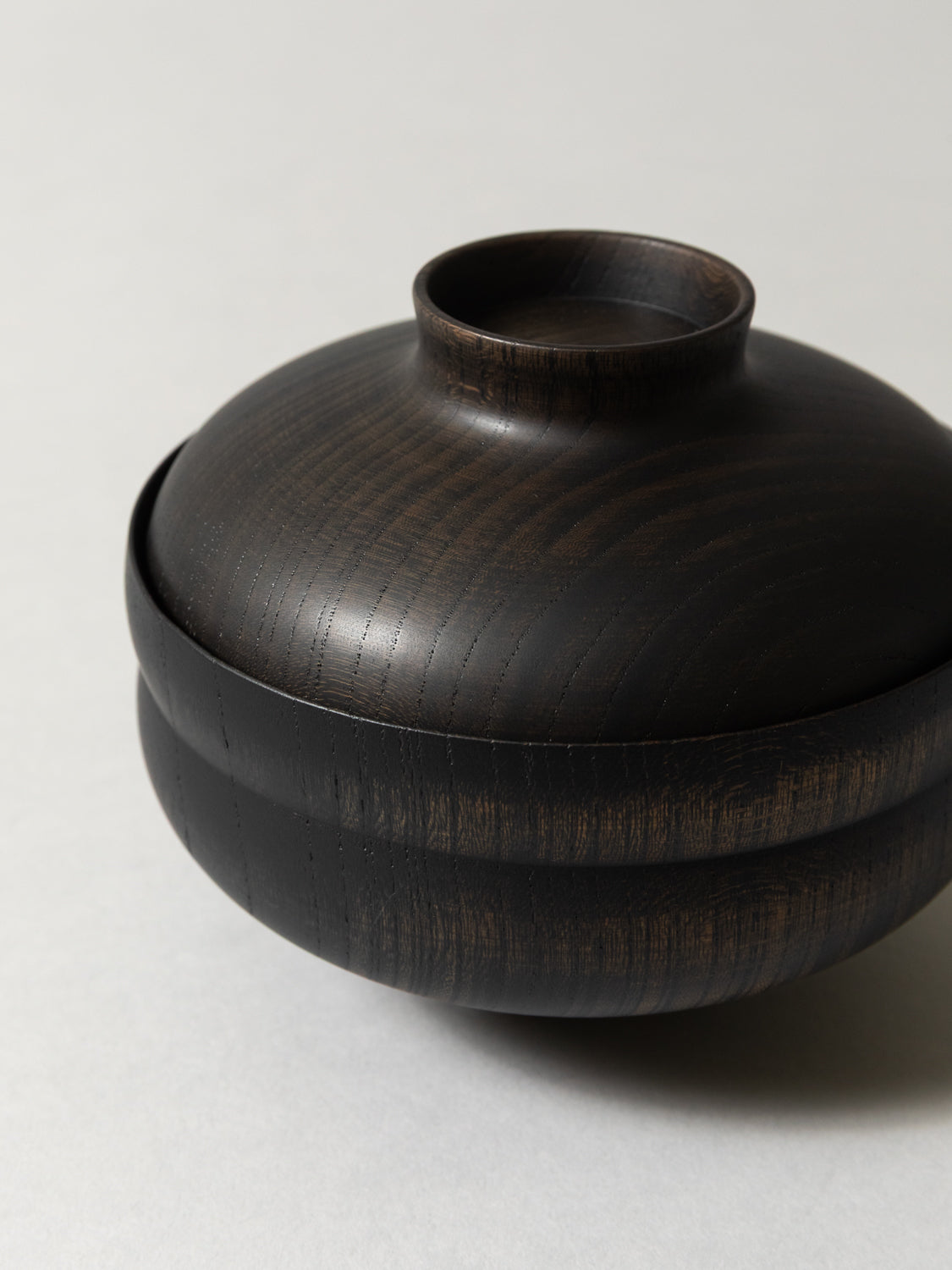 Tsumugi Wooden Bowl with Lid - Gunbai (Black)