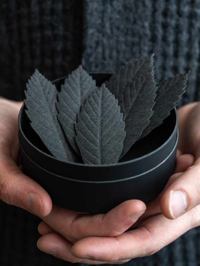 HA KO Paper Incense - Black, Set of 6