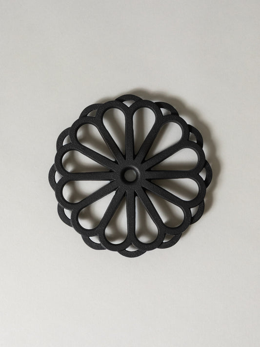Iwachu Cast Iron Trivet - Kiku