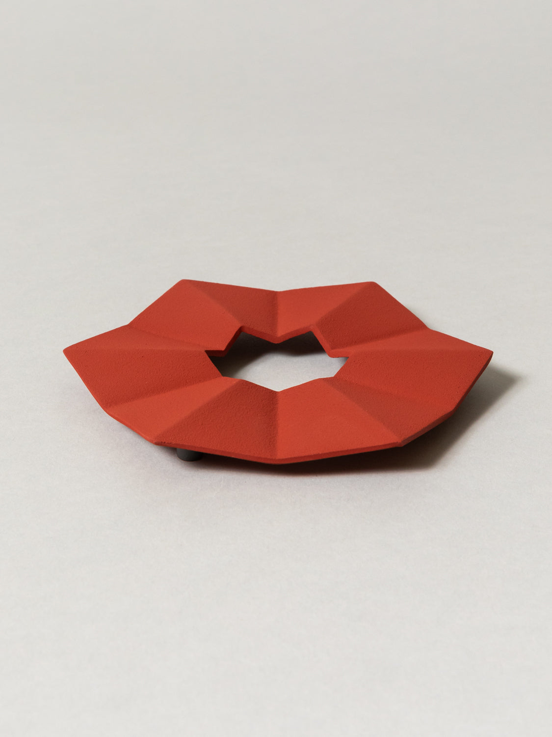 Iwachu Cast Iron Trivet - Origami Red