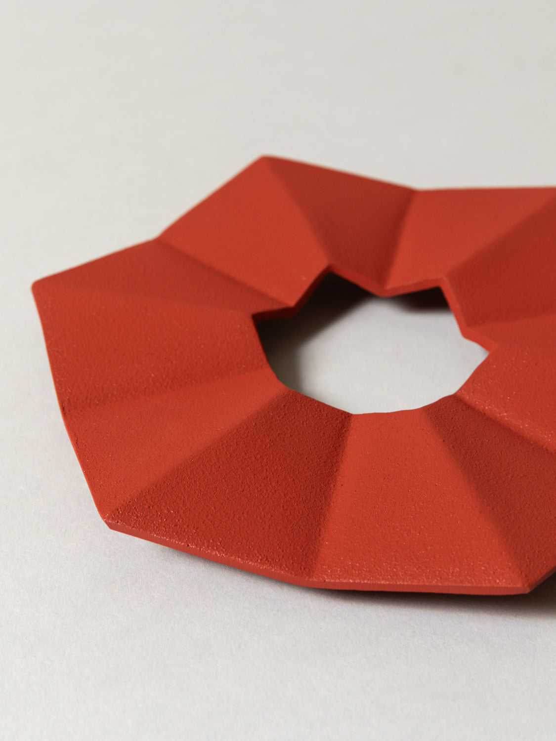 Iwachu Cast Iron Trivet - Origami Red