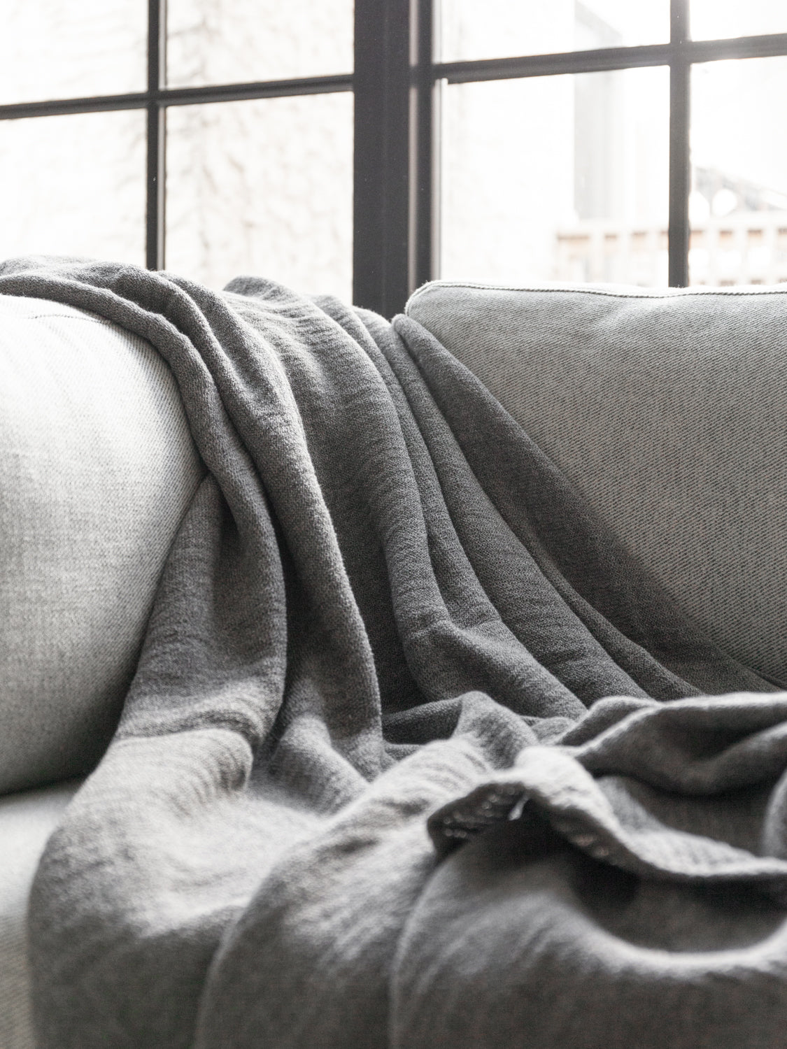 Lana Blanket