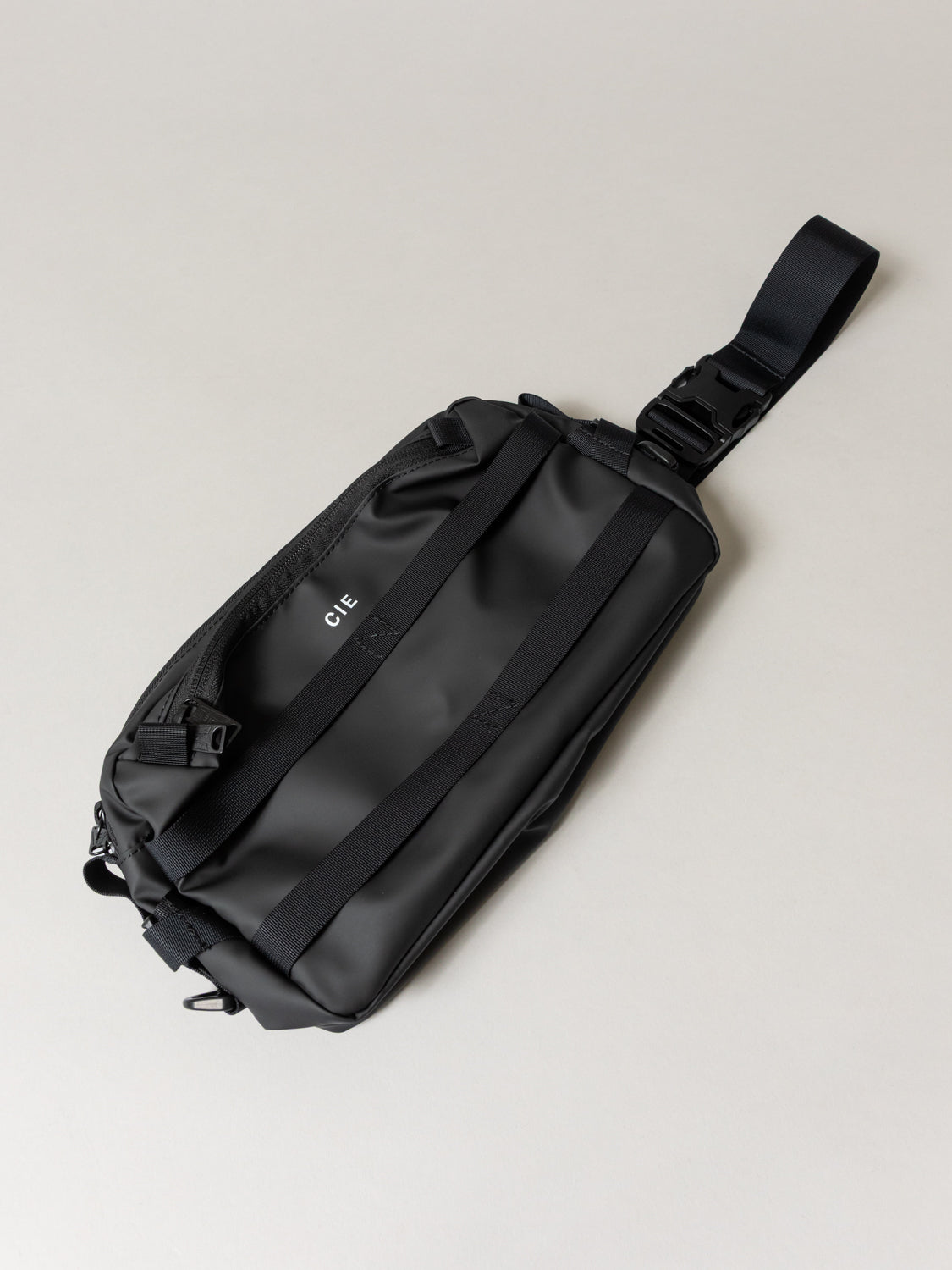 CIE Grid3 2-Way Sling Bag