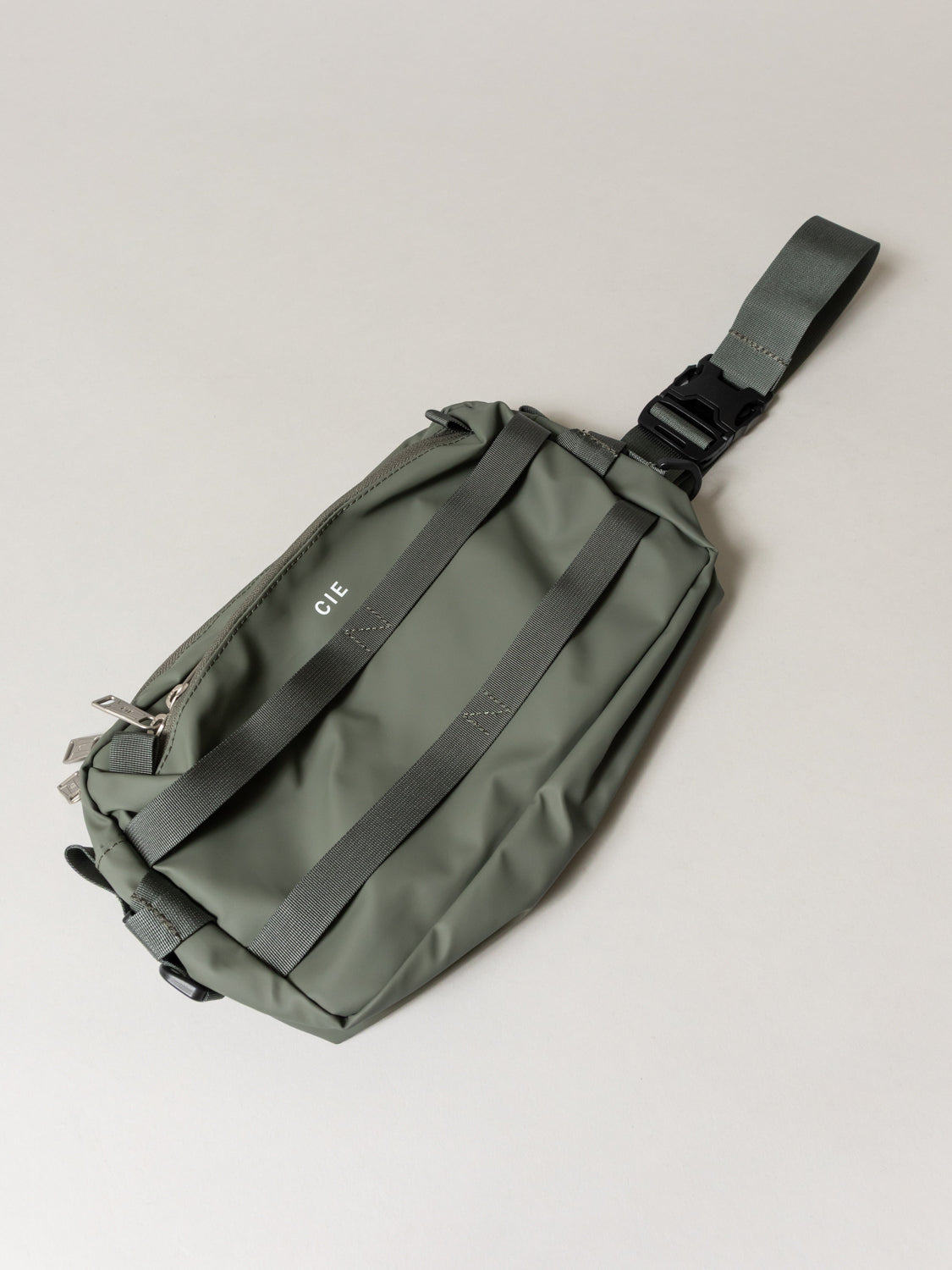 CIE Grid3 2-Way Sling Bag