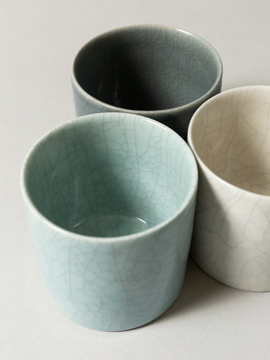 Nankei Banko Yaki Crackle Tea Cup