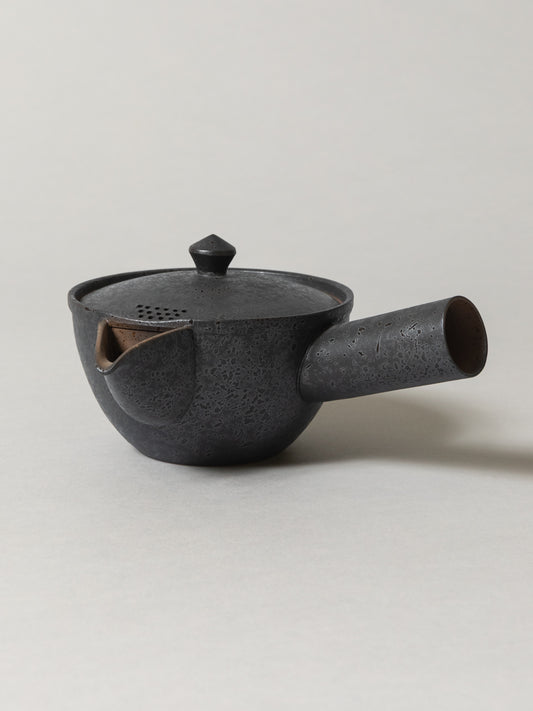 Nankei Banko Yaki Teapot