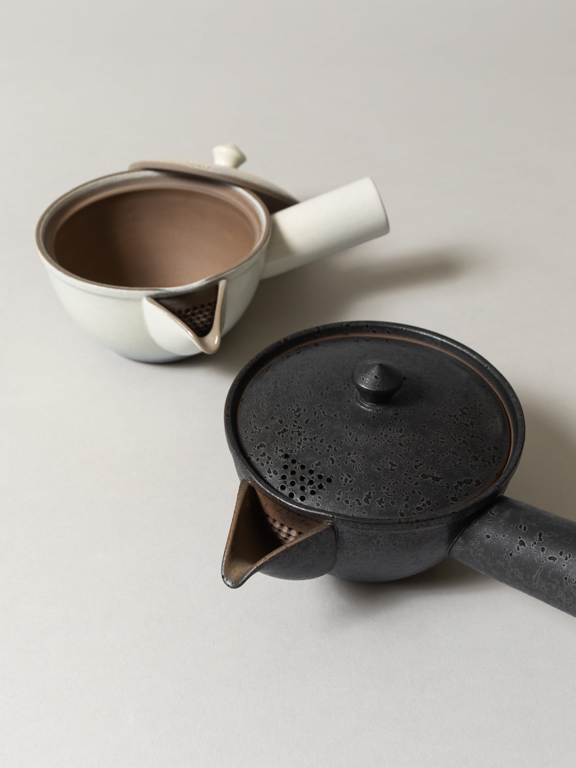 Nankei Banko Yaki Teapot