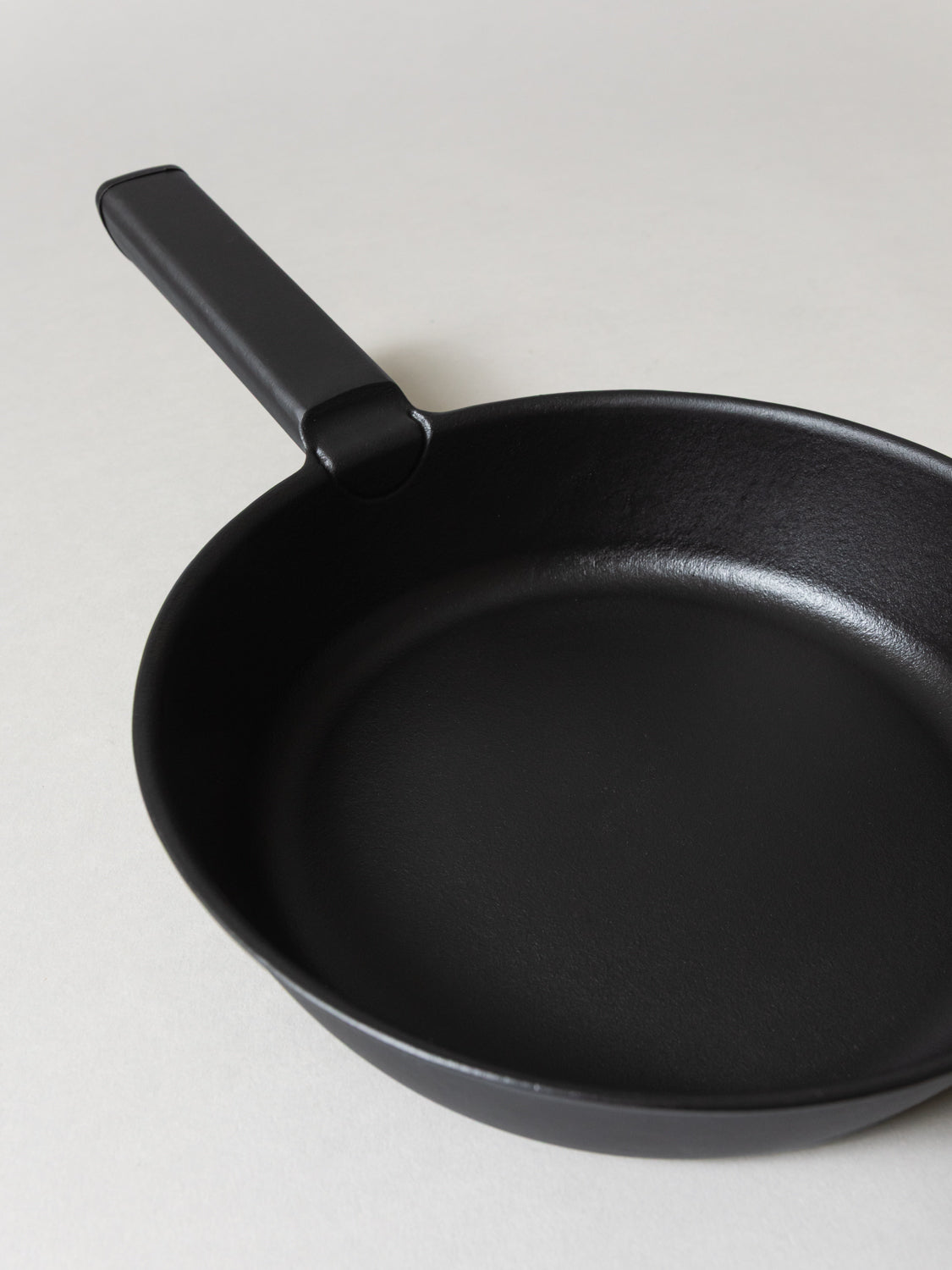 SSC Featherweight Cast Iron Frying Pan