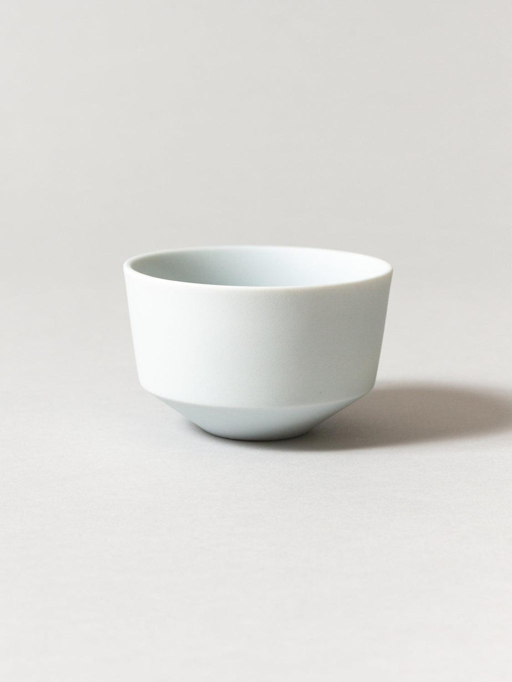 Textile Conical bowl in porcelain