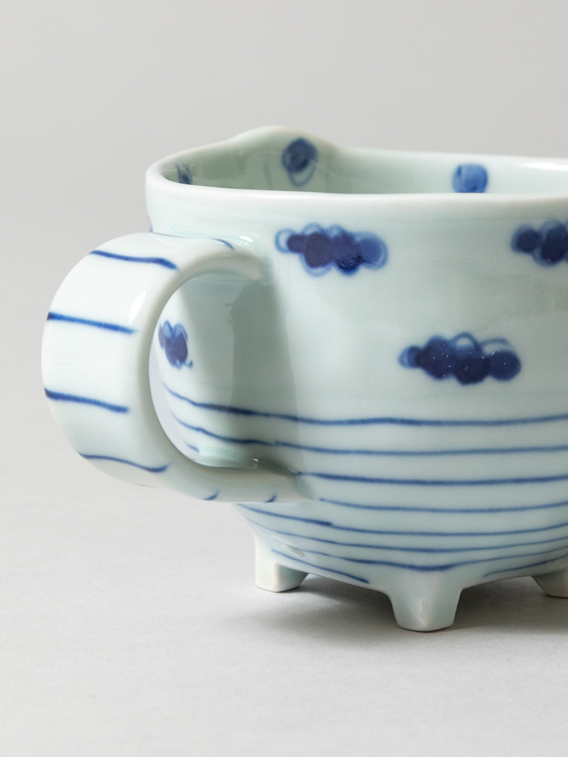 Four-legged Mug
