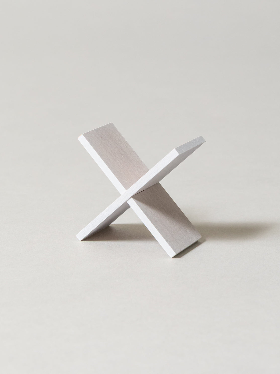 Sola Cube Stand