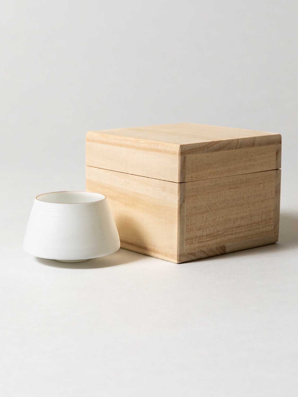 Egg Shell Sake Cup - Fuji