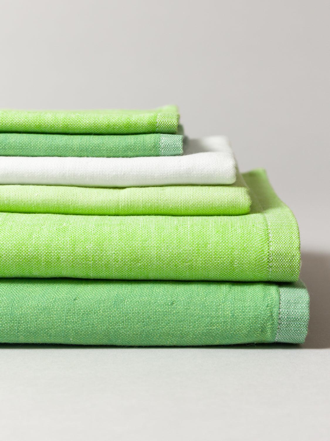 Lululemon Kohlrabi Green (Small) Towel, Furniture & Home Living, Bedding &  Towels on Carousell