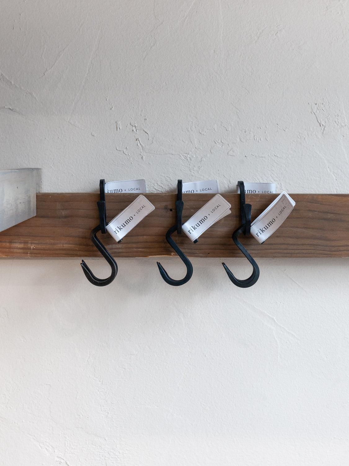 Lacquered Steel Hook
