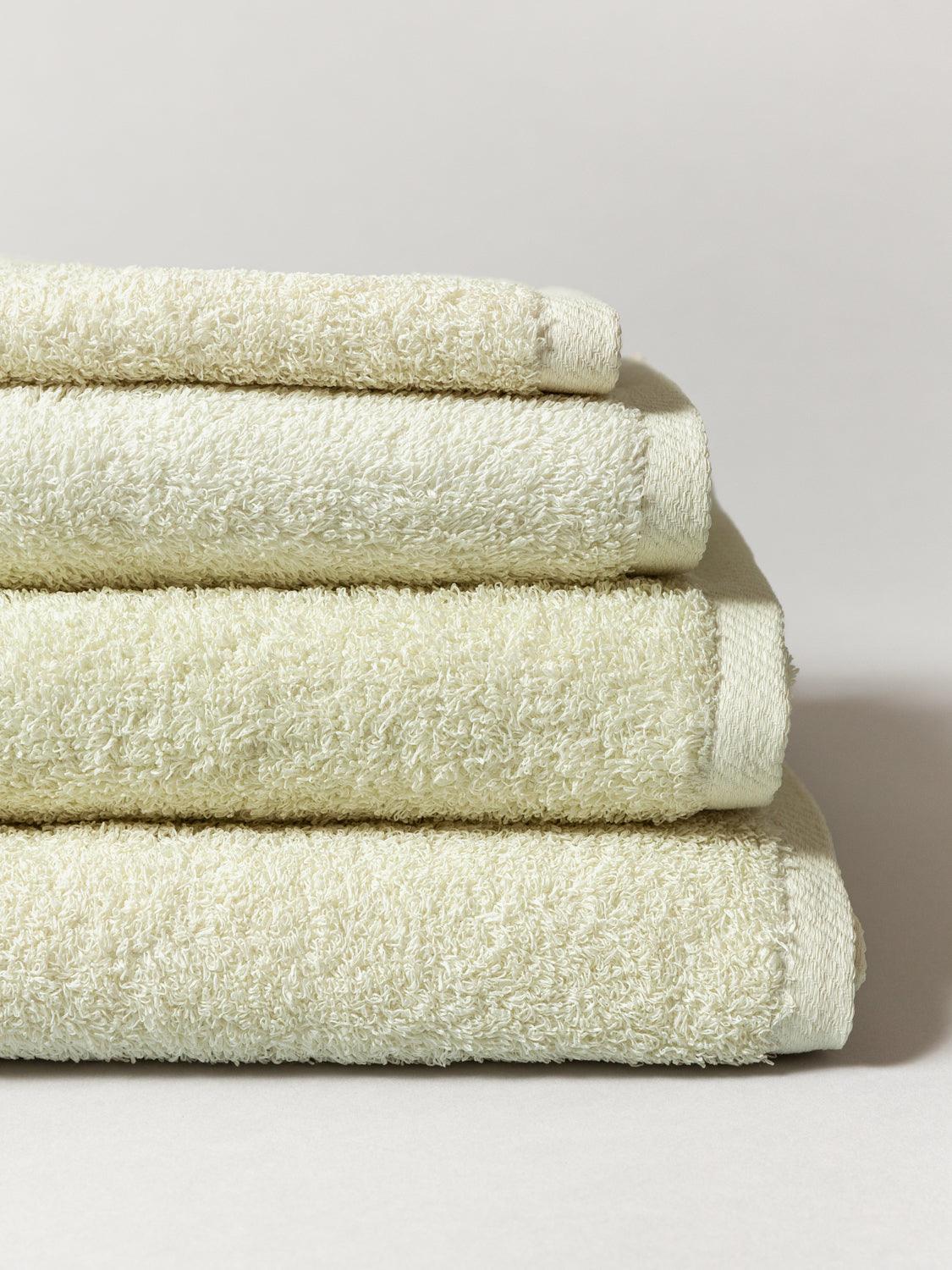 Bathing Alien wash rag, hand towel, bath towel set or individual - bat –  SquatchinCountry