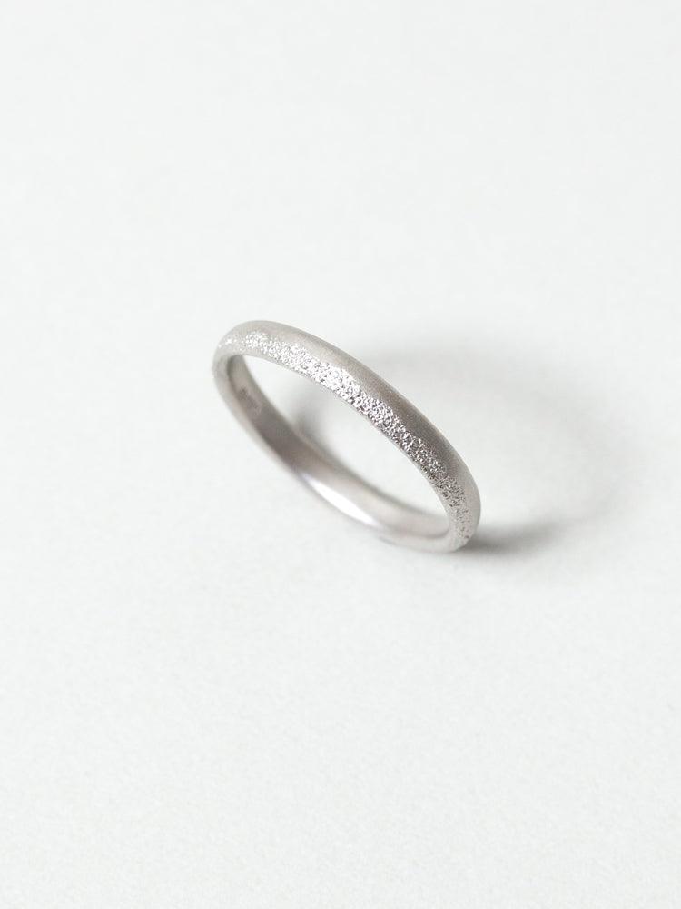 Edge Cast Platinum Wedding Band